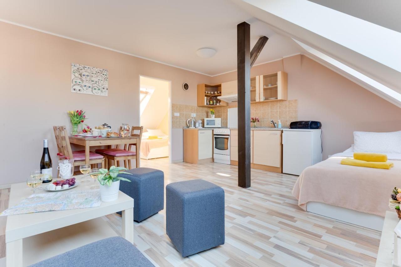 Jane'S Charming Apartment 布拉格 外观 照片