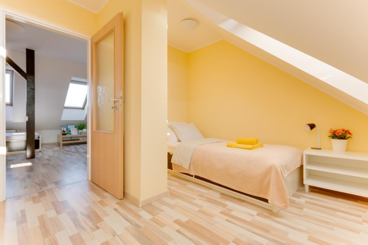 Jane'S Charming Apartment 布拉格 外观 照片